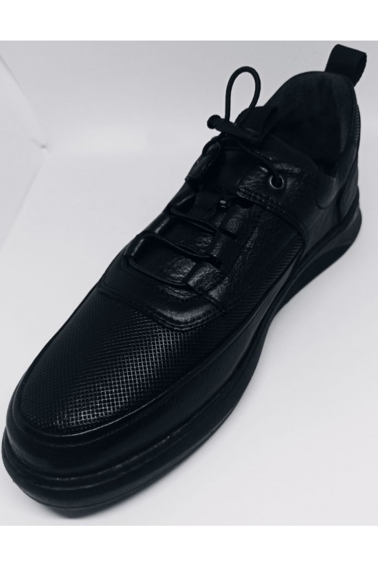 CHAUSSURES POUR HOMMES CASUAL CLASSIC EN CUIR VÉRITABLE COULEUR NOIRE