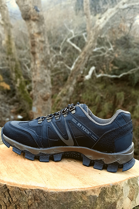 Chaussures de trekking en plein air pour hommes de couleur noire