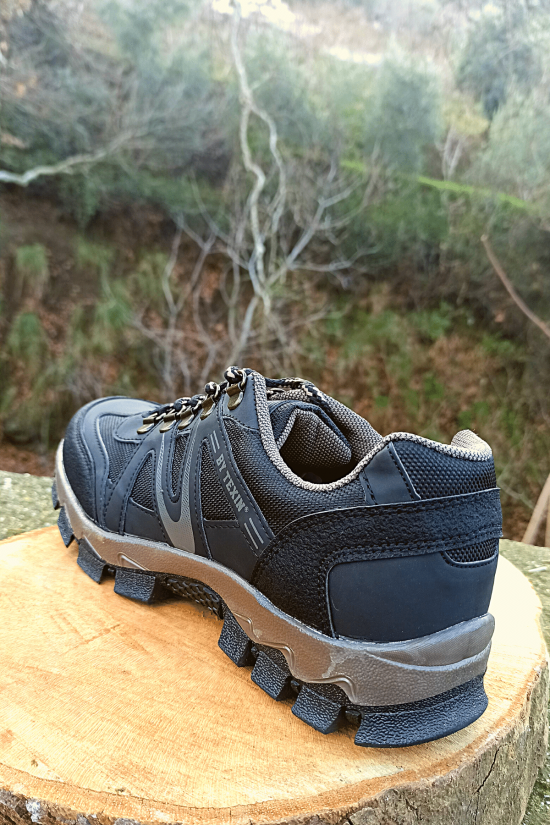 Chaussures de trekking en plein air pour hommes de couleur noire