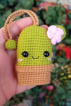 Arife Hanım Amigurumi Handcrafted Key Holder